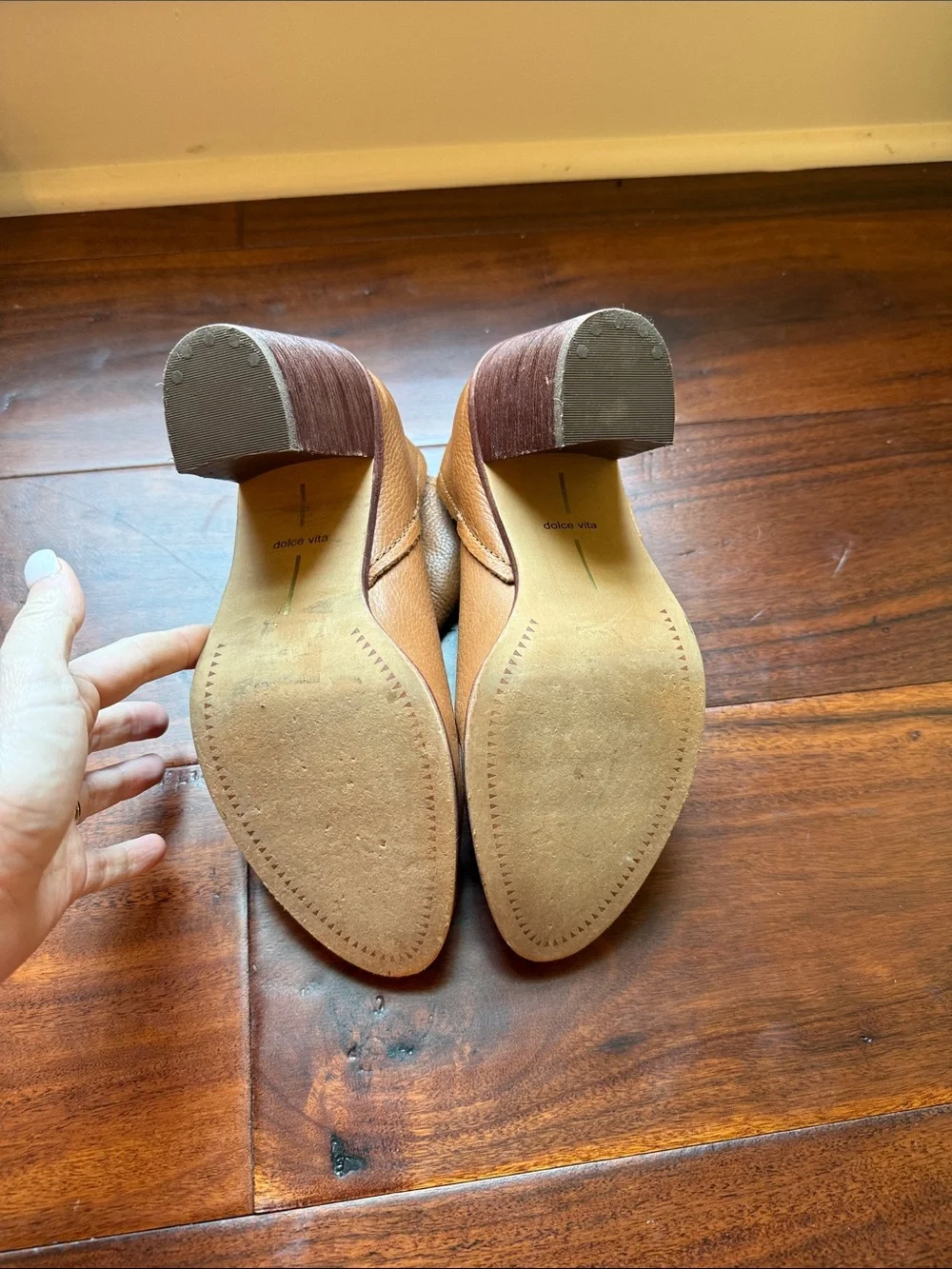 Dolce Vita Women’s Tan Leather Ankle Boots - Size 8